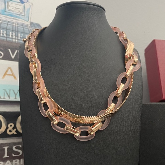 ✨ Goldtone and Champagne Pink Chain Necklace✨NWT - Picture 2 of 8